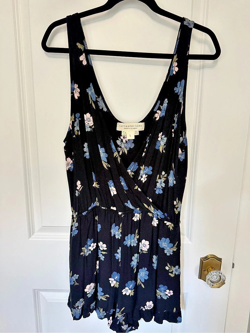 Saltwater Luxe Dawn Romper Floral Romper in Black & Blue Large Like New
